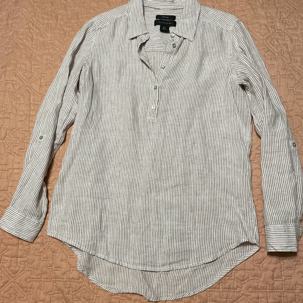 White and maroon linen shirt w adjustable sleeves